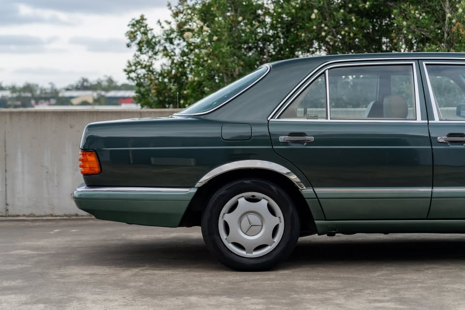 BigPete dark green 1988 W126 420SE 4
