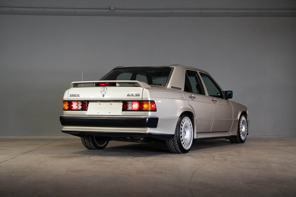 W111 220SE Coupe white